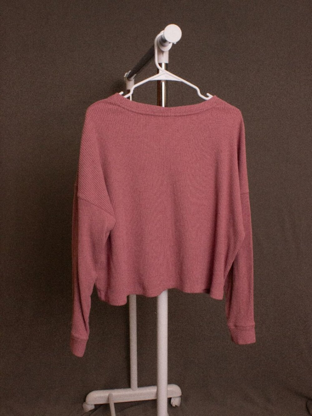 Calvin Klein Ribbed V-Neck Workout Top - Picture 4 of 5